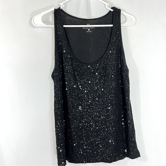 NY&C New York & Company woman’s short sleeves, black with sequins, size L - Picture 1 of 6